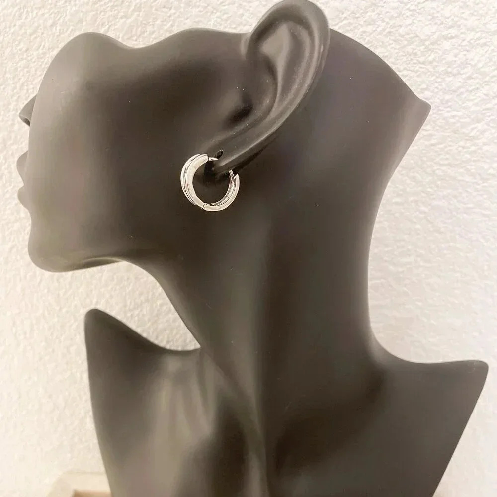 925 Sterling Silver Huggie Earrings Small Hoops Chunky Layer Thick Huggies - Picture 5 of 6